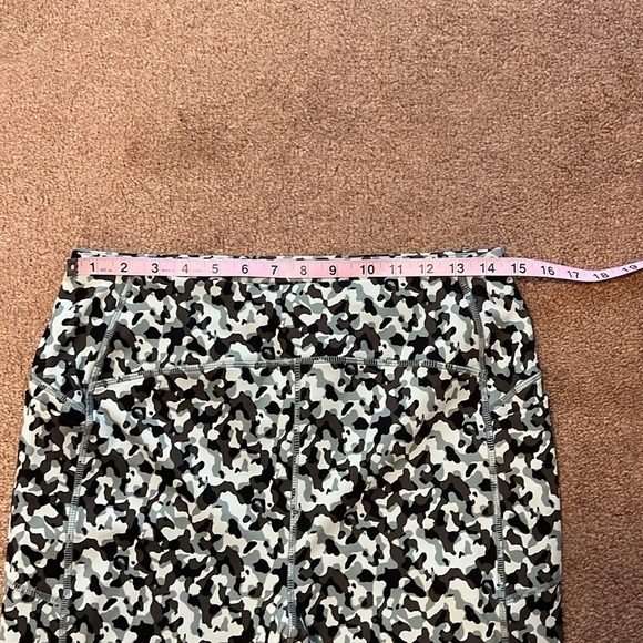 T by Talbots athletic wear. Pullover long sleeve top and leggings. Size XL-LP. - Picture 12 of 16